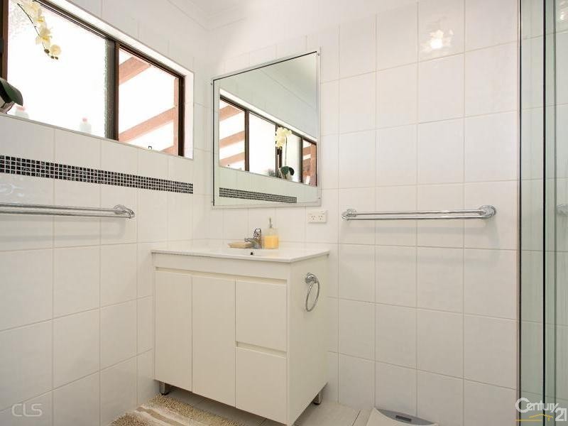 10 Pheasant Ave, Banksia Beach QLD 4507