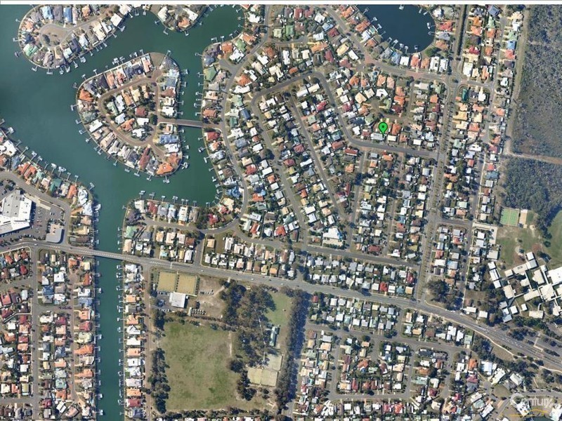 10 Pheasant Ave, Banksia Beach QLD 4507