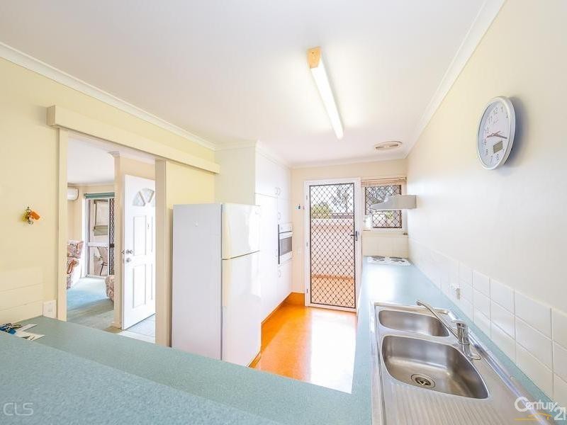 13b/10 Spinnaker Dr, Sandstone Point QLD 4511