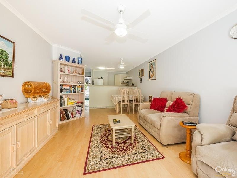 1/75 Lachlan Crescent, Sandstone Point QLD 4511