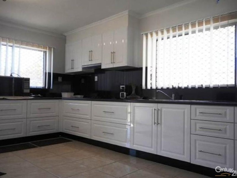 11 Warana Avenue, Bellara QLD 4507