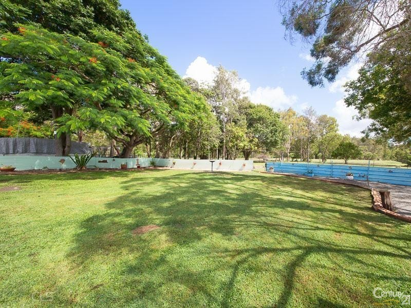 322-328 Bestmann Road, Godwin Beach QLD 4511