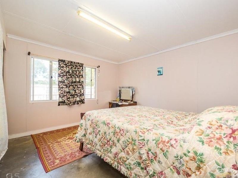 322-328 Bestmann Road, Godwin Beach QLD 4511