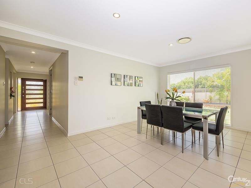 36 Dunebean Drive, Banksia Beach QLD 4507
