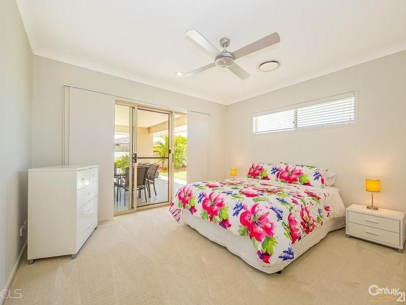 36 Dunebean Drive, Banksia Beach QLD 4507