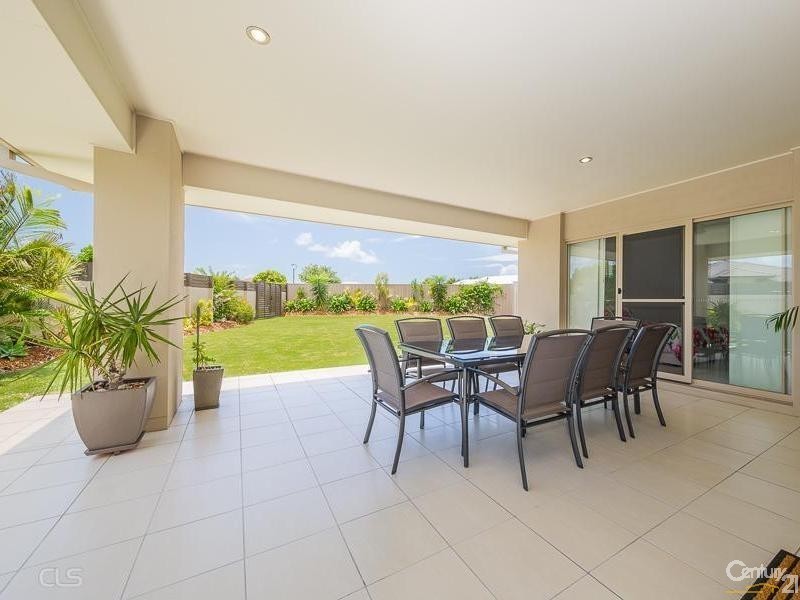 36 Dunebean Drive, Banksia Beach QLD 4507
