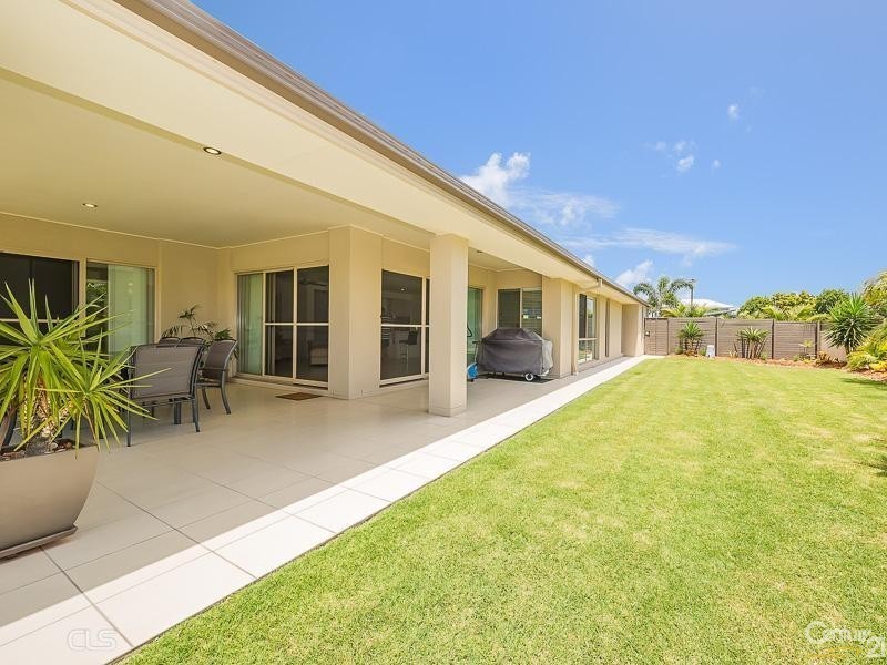 36 Dunebean Drive, Banksia Beach QLD 4507