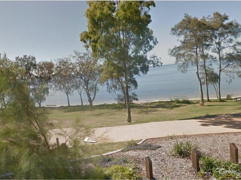 2/5 Clark Terrace, Sandstone Point QLD 4511