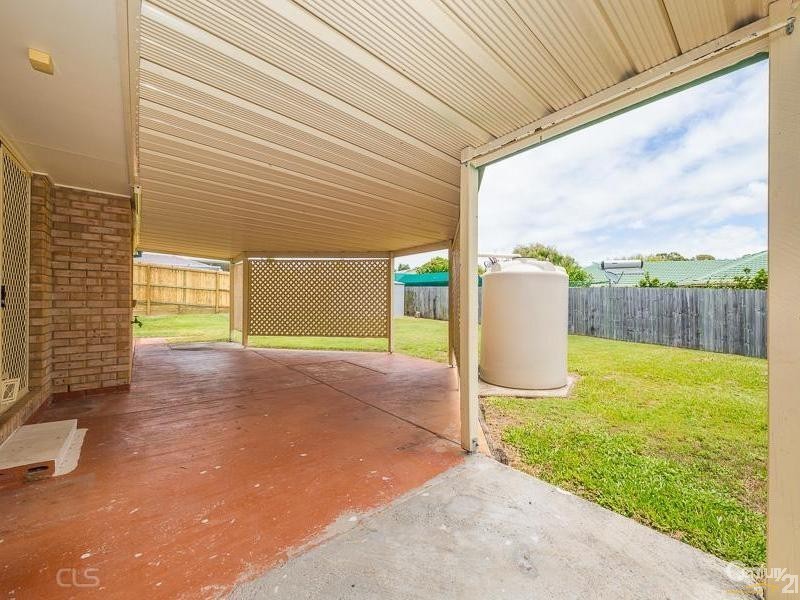 5 Mackerel Street, Sandstone Point QLD 4511
