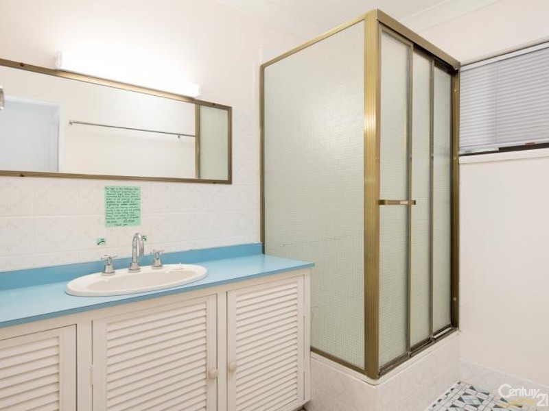 10 Curlew Street, Woorim QLD 4507