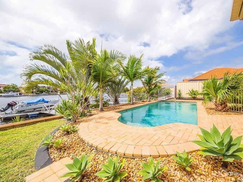 7 Marlin Court, Banksia Beach QLD 4507