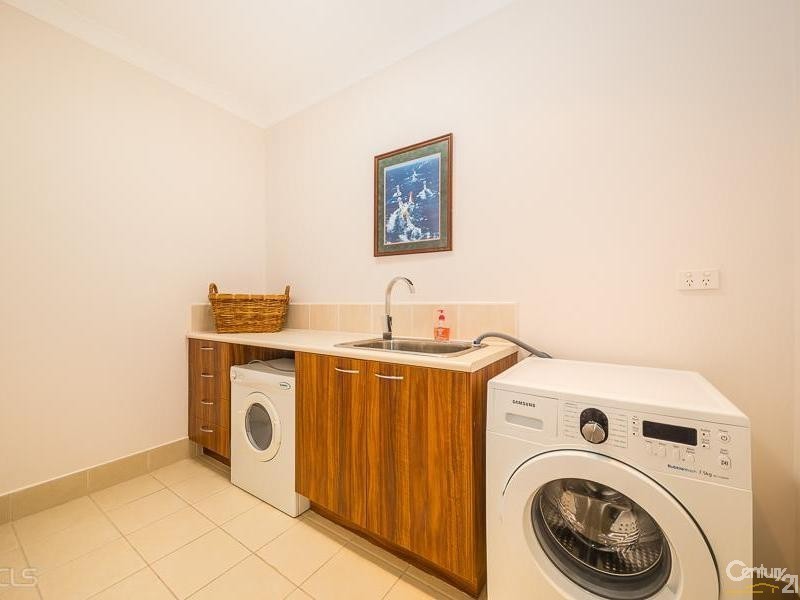 7 Marlin Court, Banksia Beach QLD 4507