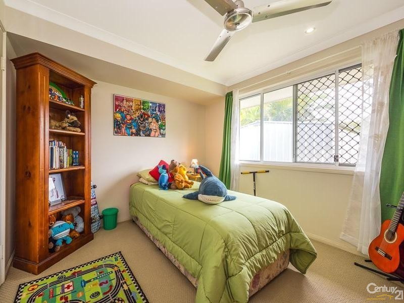40 Perch Circuit, Sandstone Point QLD 4511
