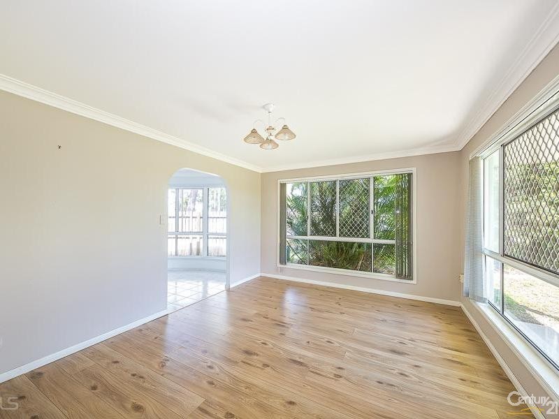 52 Coolgarra Avenue, Bongaree QLD 4507