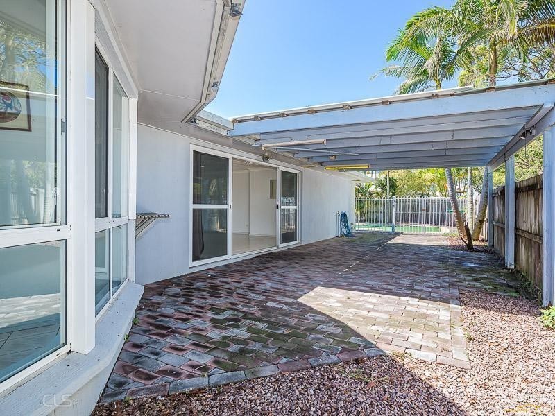 52 Coolgarra Avenue, Bongaree QLD 4507