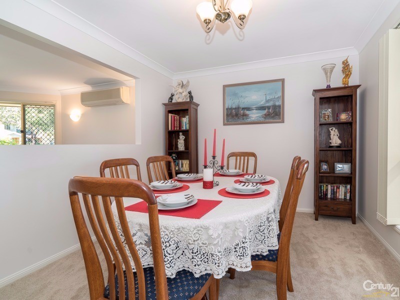 16 Ardel Place, Sandstone Point QLD 4511