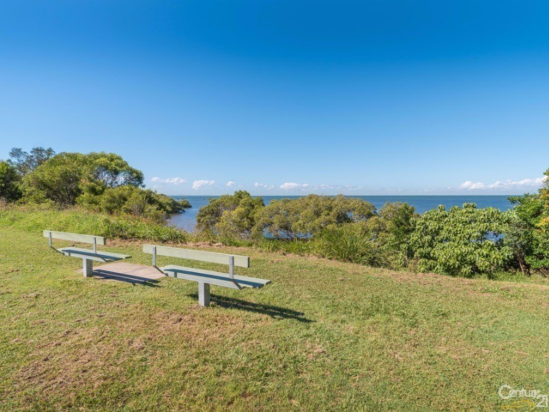 16 Ardel Place, Sandstone Point QLD 4511