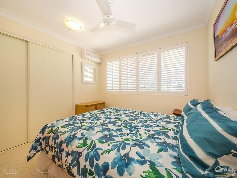 2/61 Toorbul Street, Bongaree QLD 4507