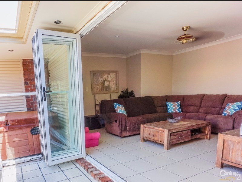 11 Allamanda Drive, Bongaree QLD 4507