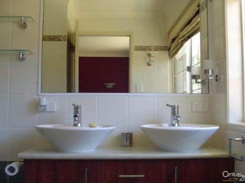 11 Allamanda Drive, Bongaree QLD 4507