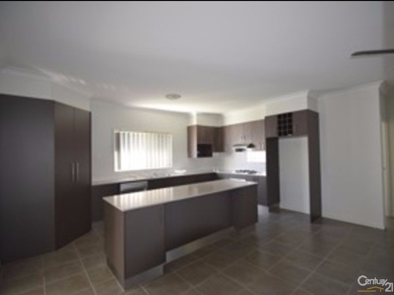 71 Sandstone Blvd, Ningi QLD 4511