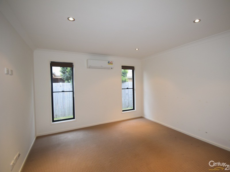 10 Ningi Waters Drive, Ningi QLD 4511
