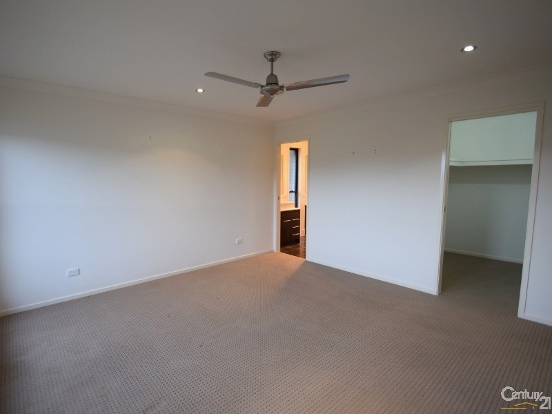 10 Ningi Waters Drive, Ningi QLD 4511