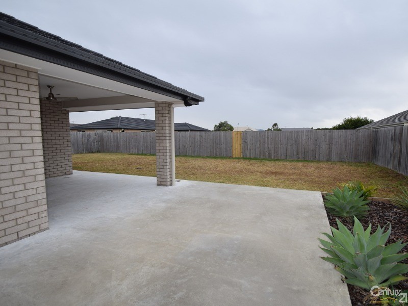 10 Ningi Waters Drive, Ningi QLD 4511