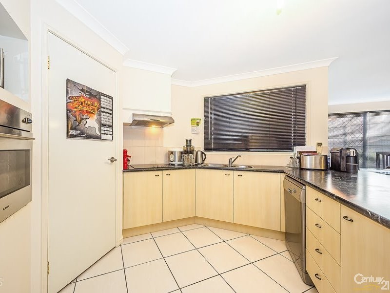 22 Tallow Crt, Sandstone Point QLD 4511