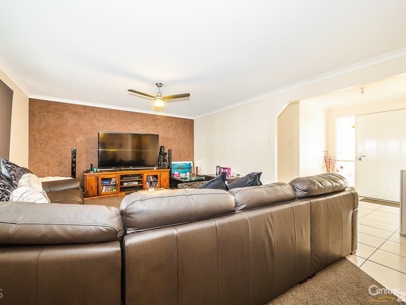 22 Tallow Crt, Sandstone Point QLD 4511