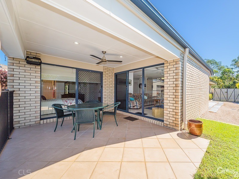 21 Eimeo Place, Sandstone Point QLD 4511