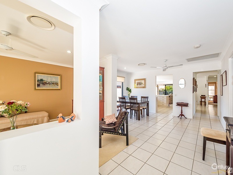 21 Eimeo Place, Sandstone Point QLD 4511