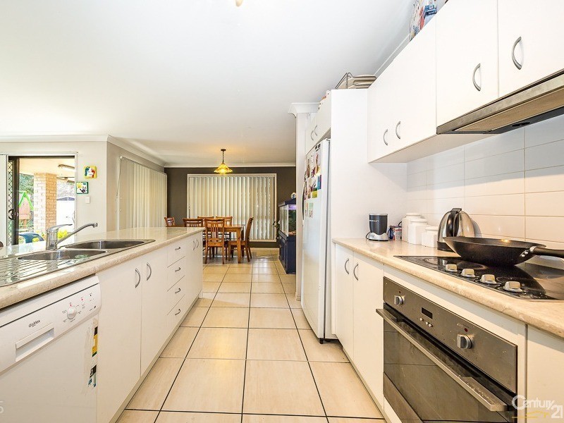 28 Gecko Place, Ningi QLD 4511