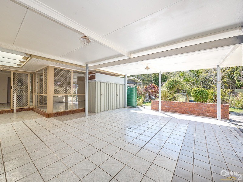 36 Gordon Crescent, Sandstone Point QLD 4511