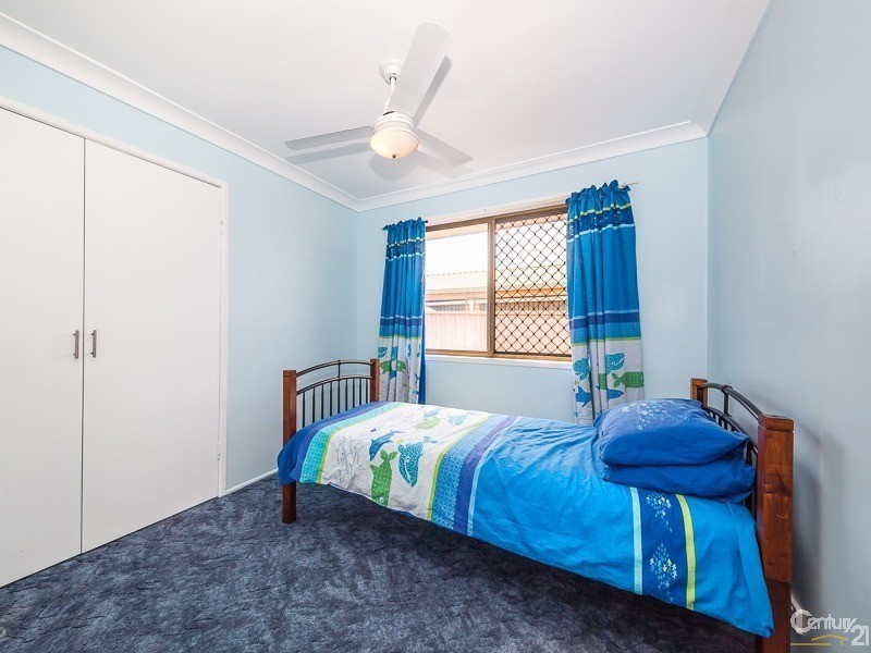 75 Bestmann Road East, Sandstone Point QLD 4511