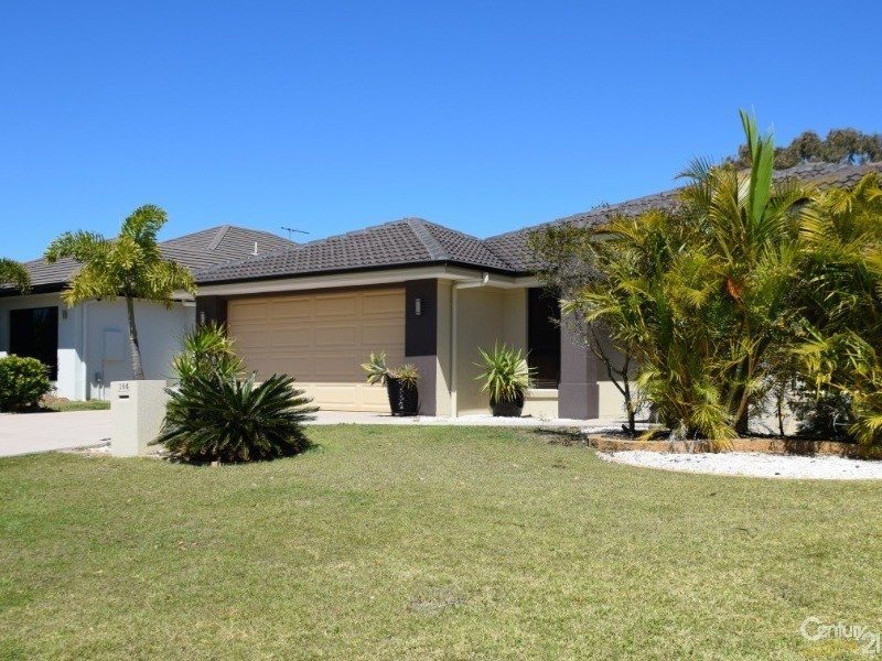 104 Marina Boulevard, Banksia Beach QLD 4507