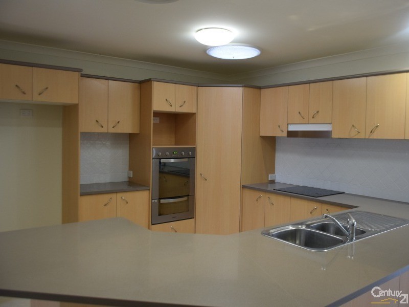 104 Marina Boulevard, Banksia Beach QLD 4507