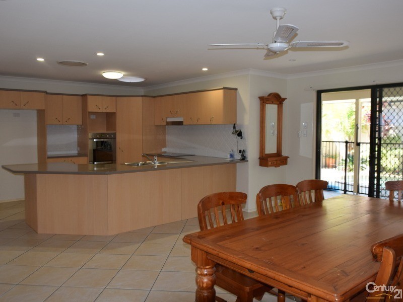 104 Marina Boulevard, Banksia Beach QLD 4507