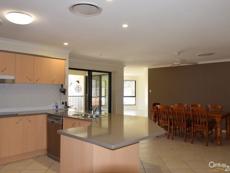 104 Marina Boulevard, Banksia Beach QLD 4507