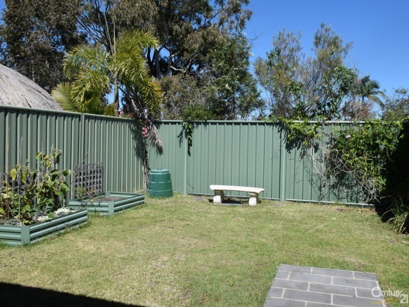 104 Marina Boulevard, Banksia Beach QLD 4507