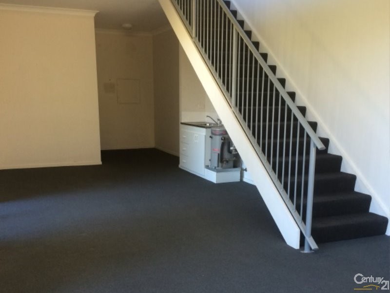 Unit 1/23-25 Skyreach Street, Caboolture QLD 4510