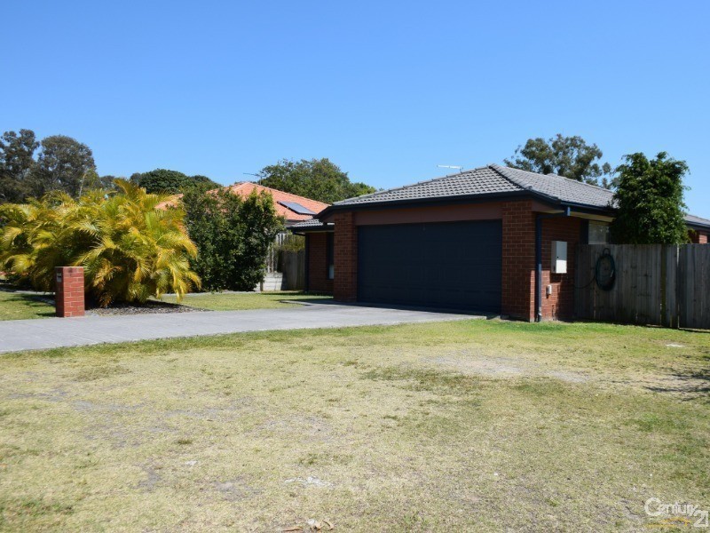 316 Bestmann Road, Sandstone Point QLD 4511
