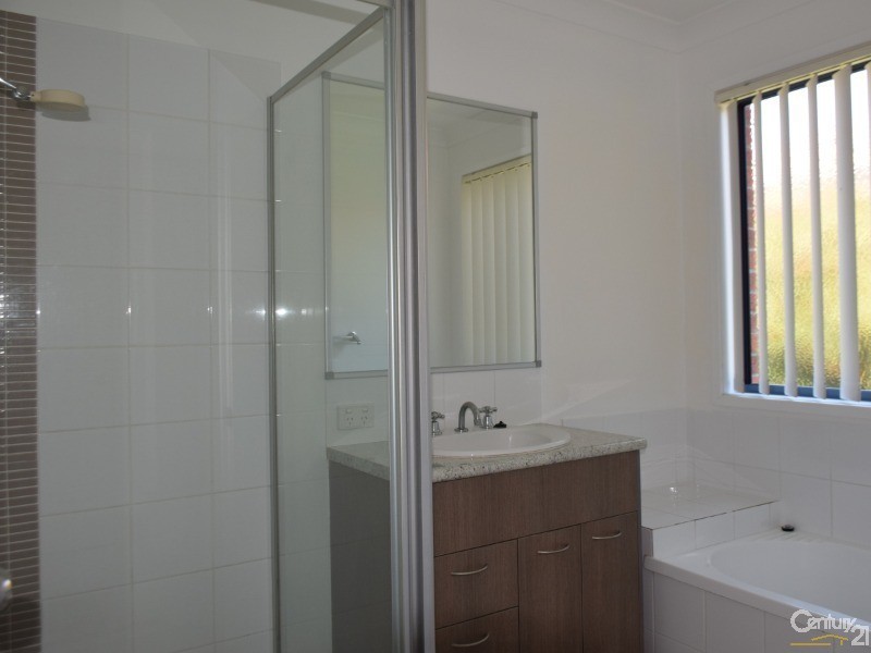 316 Bestmann Road, Sandstone Point QLD 4511