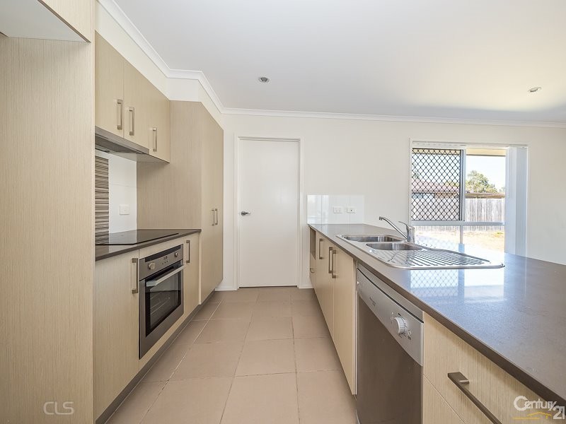 51 Ningi Waters Drive, Ningi QLD 4511