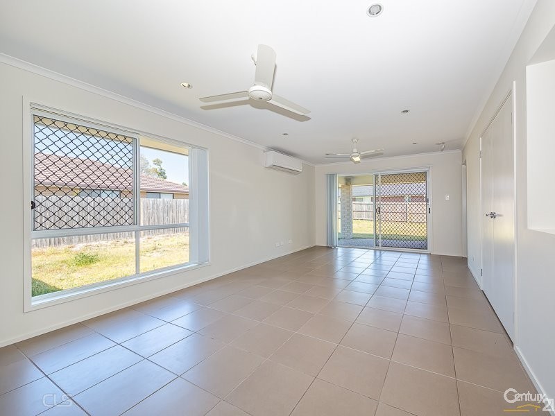 51 Ningi Waters Drive, Ningi QLD 4511