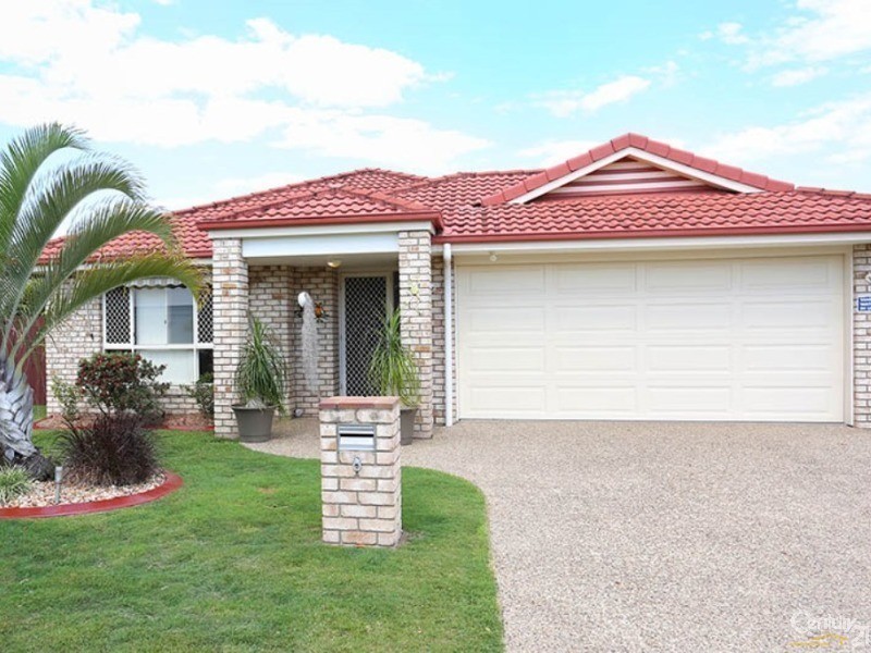 8 Rushcutters Court, Sandstone Point QLD 4511