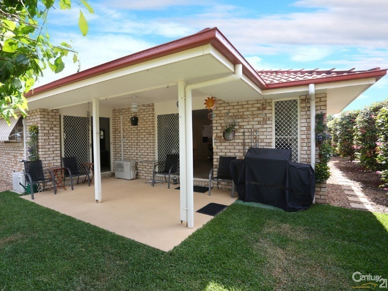8 Rushcutters Court, Sandstone Point QLD 4511