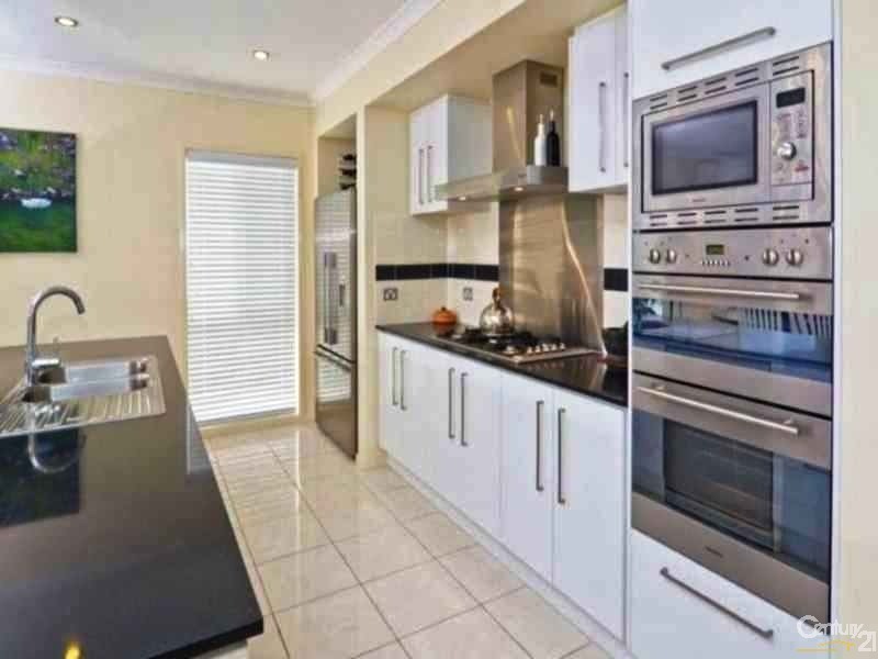 6 Robusta Court, Banksia Beach QLD 4507