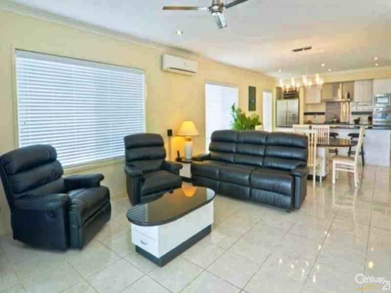 6 Robusta Court, Banksia Beach QLD 4507