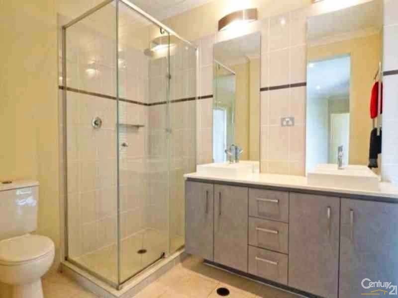 6 Robusta Court, Banksia Beach QLD 4507